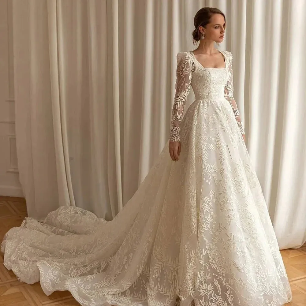 Here is an optimized title for the product:

Elegant Square Neck Wedding Dress with Luxury Lace and Detachable Sleeves

This title adds the modifier Elegant to emphasize the sophistication and refinement of the dress, while clearly conveying the key features of the product.
